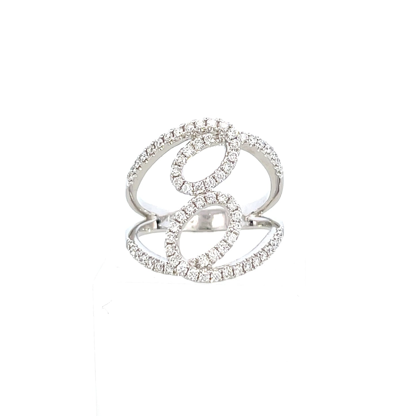 18K White Gold - Diamond Fashion Ring - 24153