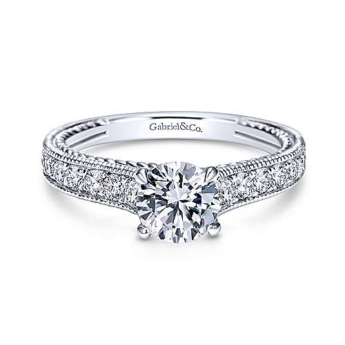 14K White Gold - Diamond Ring - 18966