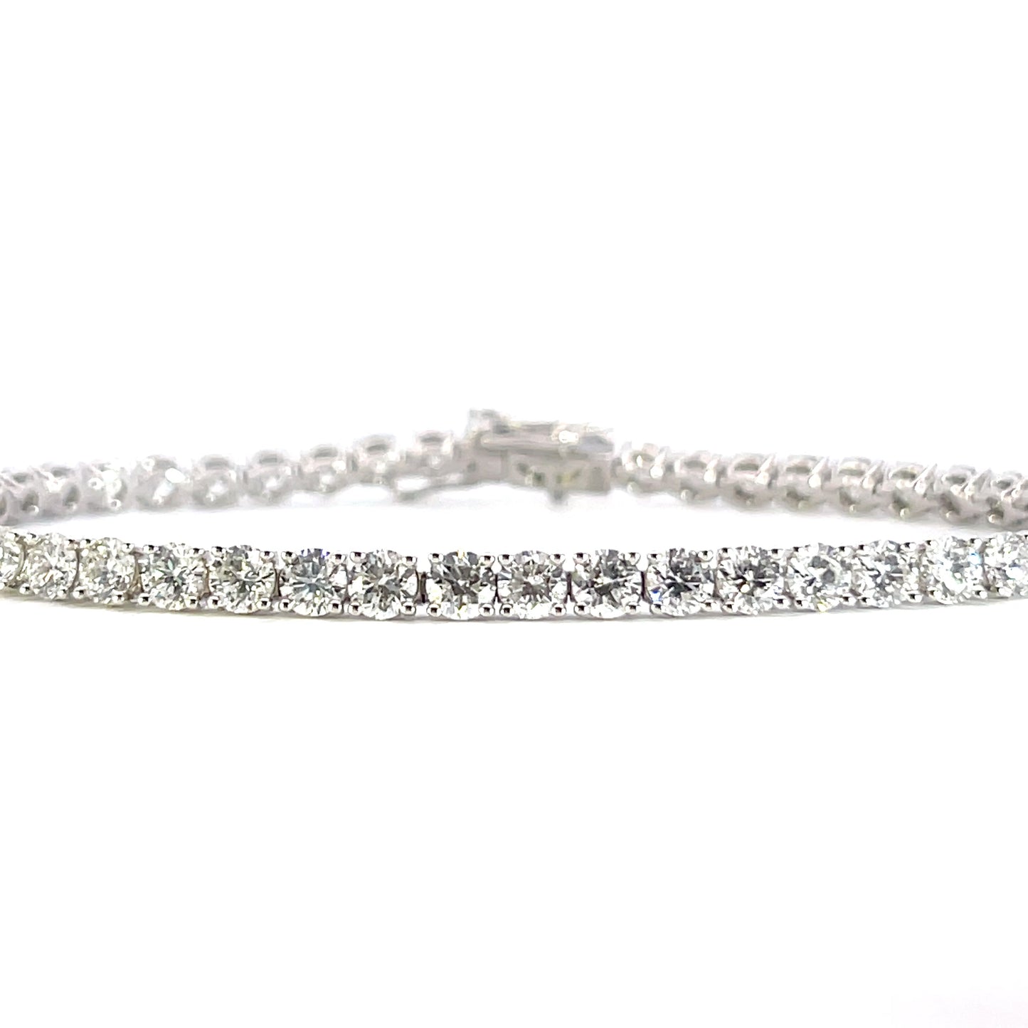 14 kt White gold diamond bracelet