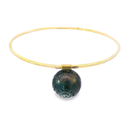 10K Yellow Gold - Hand Carved Black Pearl Bangle - J32647